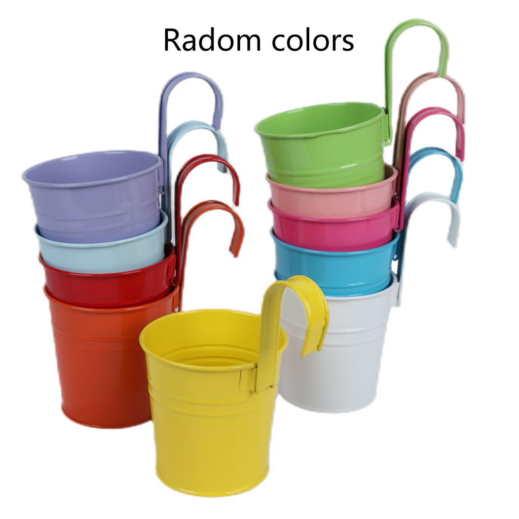 Wall Hanging Planters Railing Flower Metal Pot Basket Adjustable Height Suitable for Balcony Fence Garden Outdoor Indoor