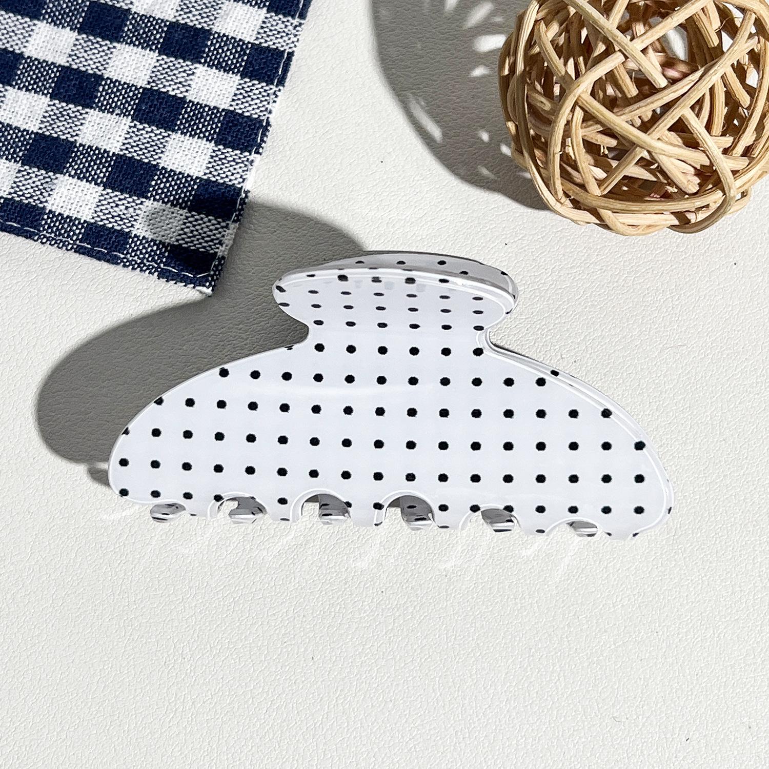 

New grab clip, high-end polka dot semi-round hairpin, retro fashion, back head disc hair, shark clip hair accessories woman PVC