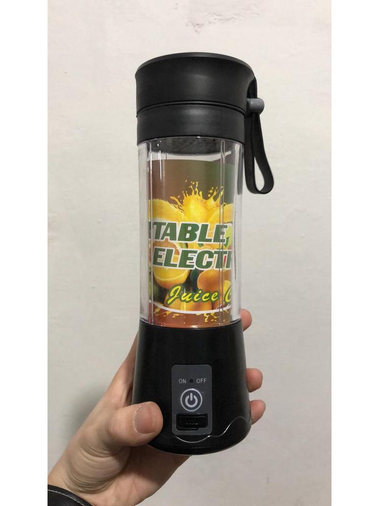 Compact USB-Chargeable Wireless Juicer Cup for Home Use