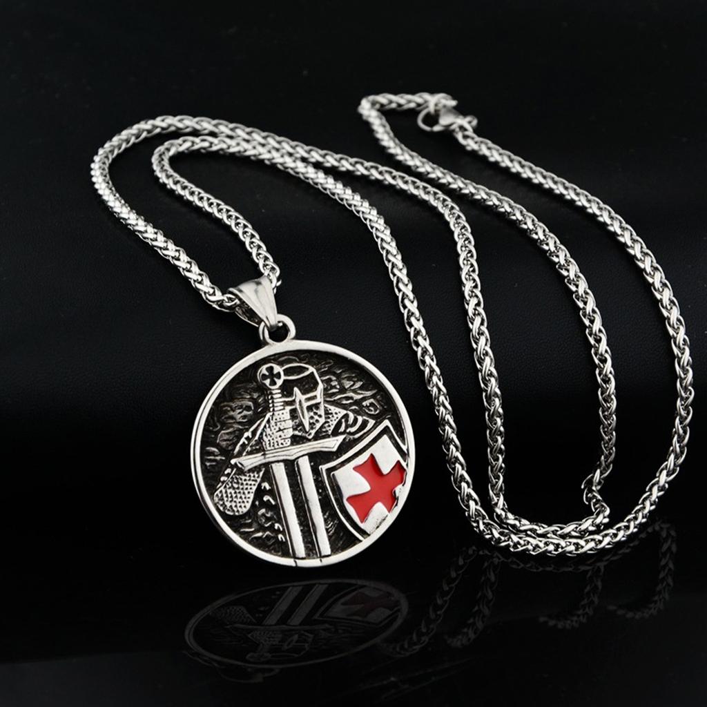 Vintage Knight Pendant Necklace Titanium Steel Amulet Jewelry Neck Jewelry Punk Chain Necklace Suitable for Men Present