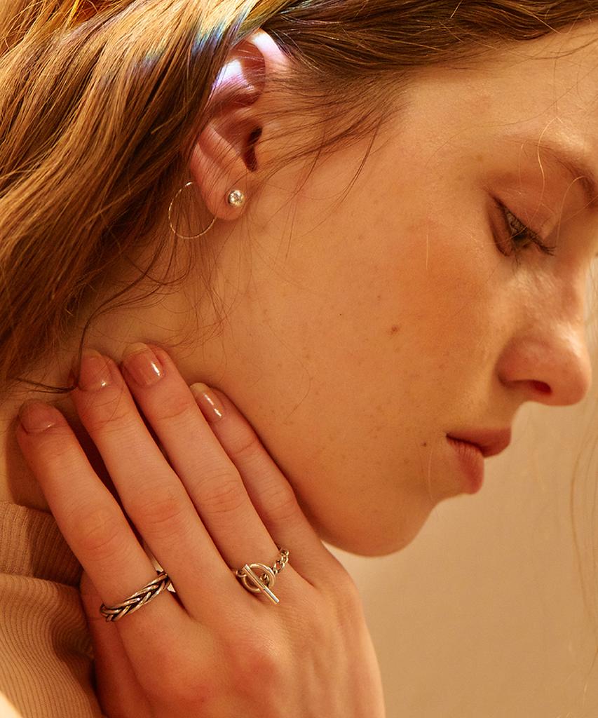 One Enough Round Chain Ring