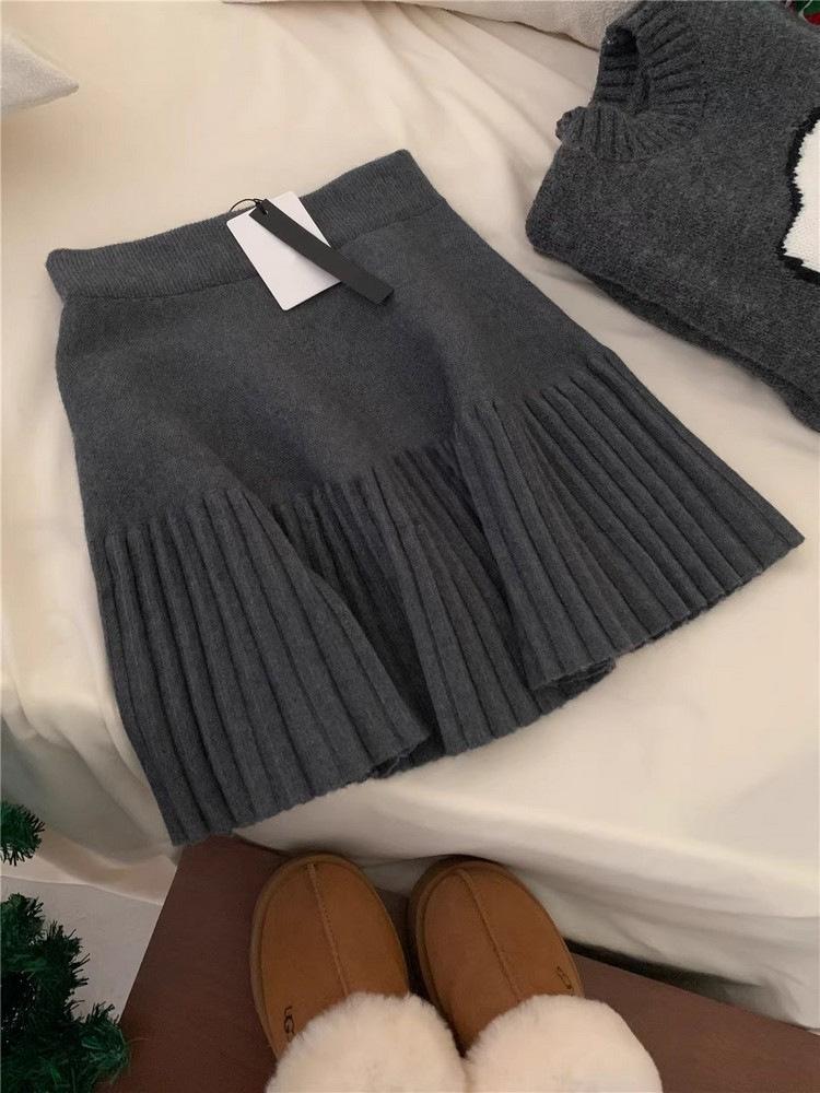 Deep Gray Textured A-Line Pleated Knit Skirt with Elastic High Waist for Women - Slim-Fit, Short Length, Perfect for Autumn and Winter