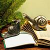 Distressed Finish Miniature Snail Figurine Handmade Alloy Art Decors For Teas Pet Desk Accessories Home Decoration Gift