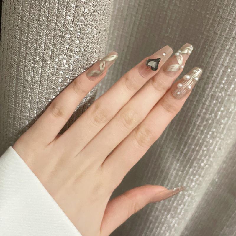 Luxurious Handmade Translucent Nail Tips for Autumn/Winter – Soft Texture, High-Class Feel