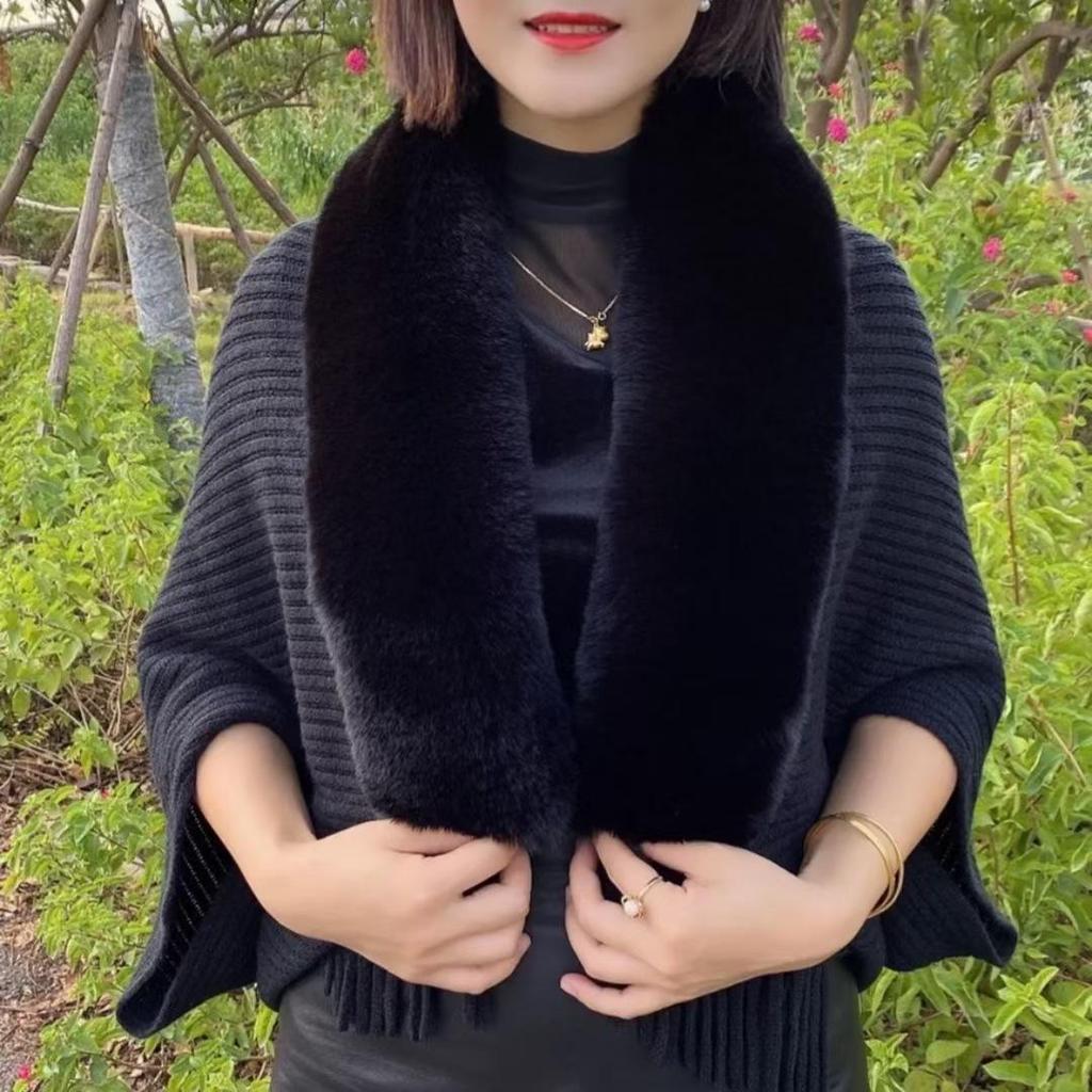 Women's Korean Style Knitted Batwing Sleeve Tassel Cloak with Fur Collar - Autumn/Winter 2025