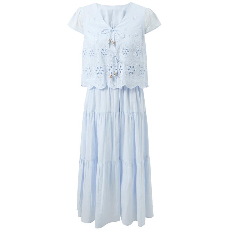

Sancai Cherry Blossom Embroidered A-Line Dress S