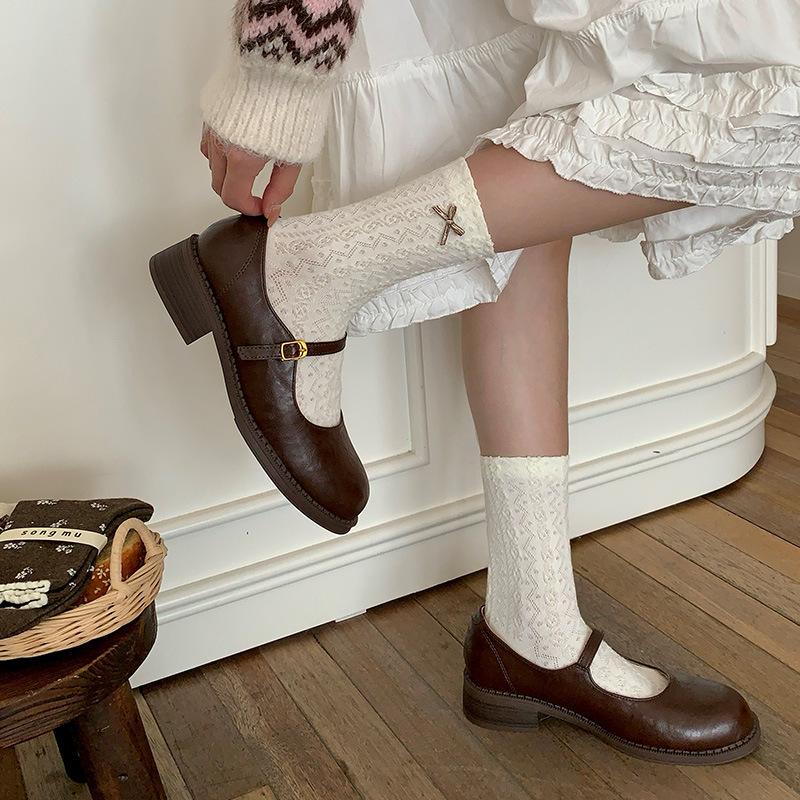 Female Spring and Autumn Vintage Sweet Small Floral Linen Pattern Bow Lace Boneless Tube Pile Socks