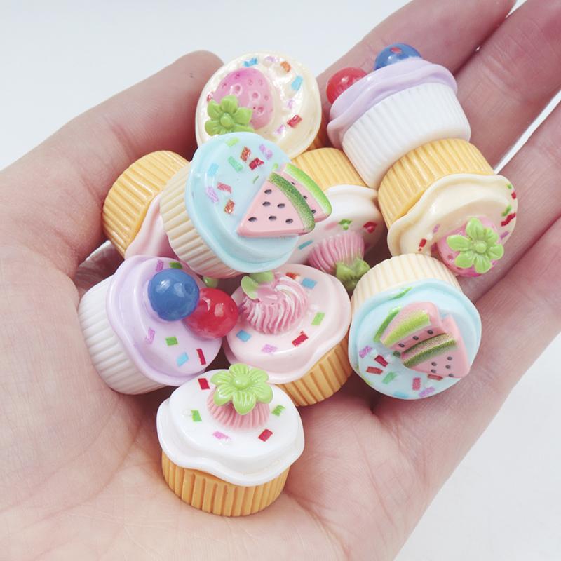 10/100Pcs Kawaii 3D Miniatures Bread Cookies Cake Flatback Resin Cabochon Dollhouse Decoration Diy Embellishments Craft Keychain