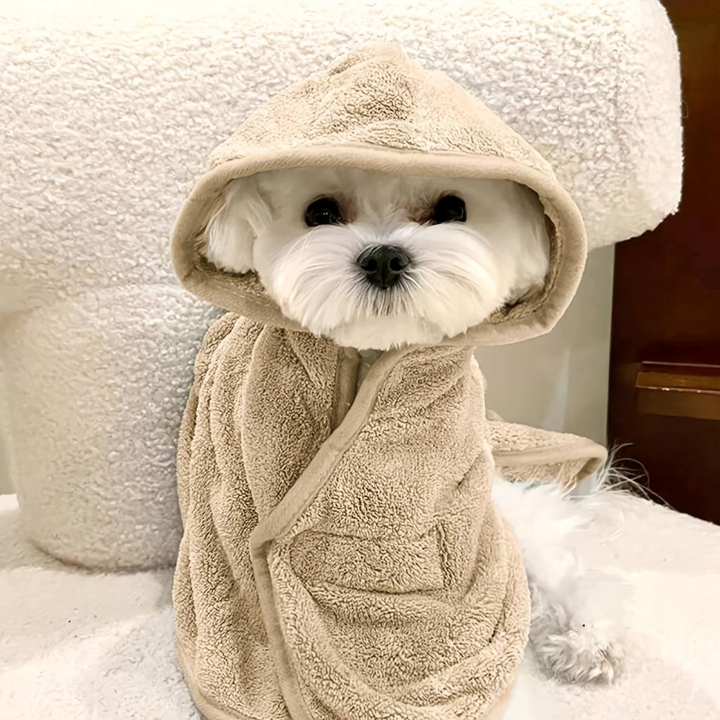 Super absorbent pet bathrobe, quick-dry and soft. All-season use for small dogs and cats with secure closure