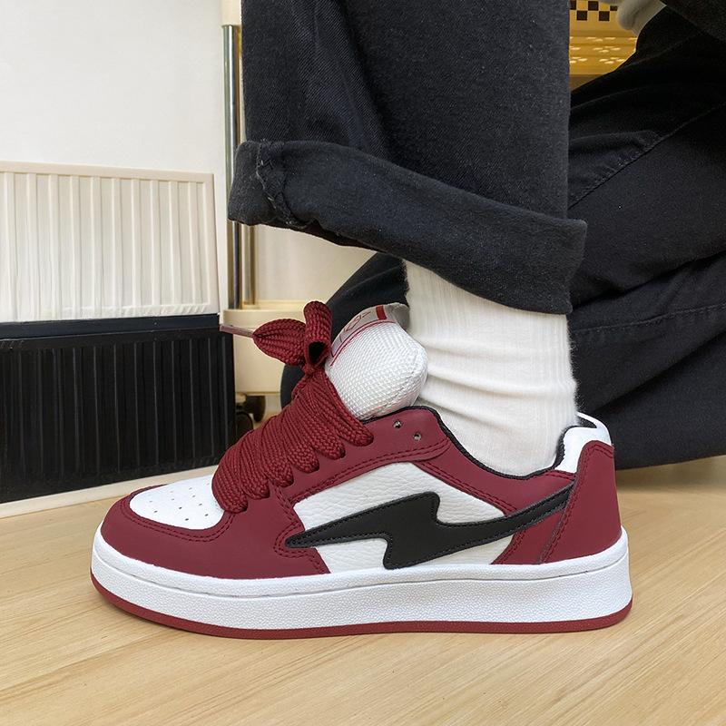 Casual Retro Niche Shoes, Board Shoes, Low-top Bread, Versatile Sports Shoes