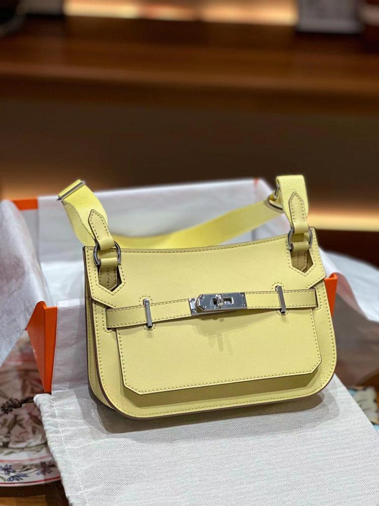 2023 Genuine Leather Gypsy Bag: Versatile High-End Crossbody Shoulder Bag for Men & Women