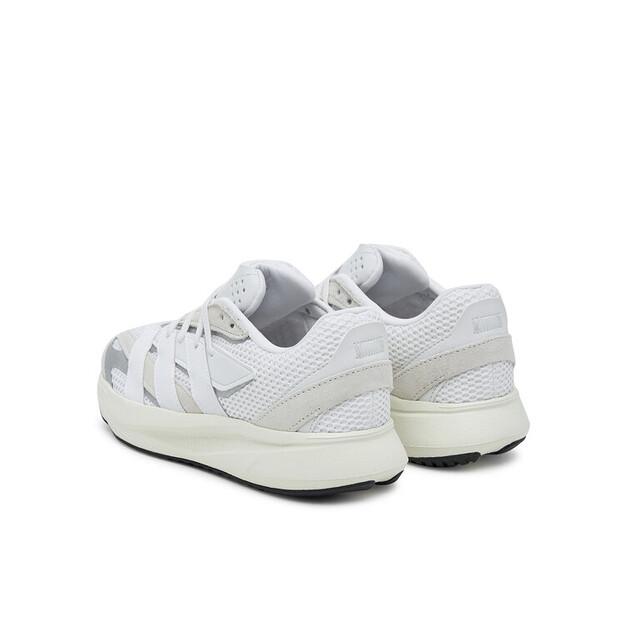 Кроссовки adidas Lightblaze