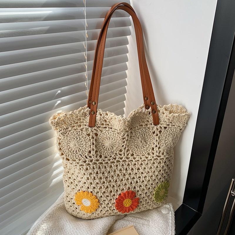 Woven Hollow Bag Women's New Spring and Summer Large-capacity Versatile Seaside Vacation Beach Bag Tote Bag