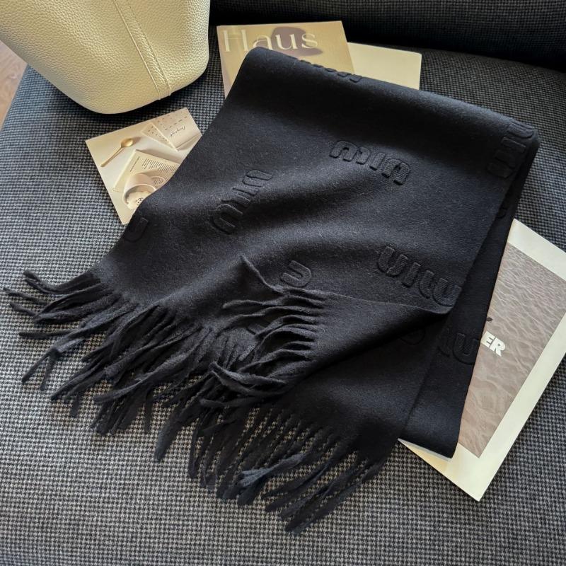 Popular Embossed Letter Wool Blended Scarf, Women's High-end Fringed Shawl, Youthful Vitality and Warm Scarf