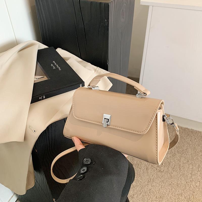High-end Women's Bags, New Fashion Niche Design, Shoulder Messenger Bag, Retro Handbag.