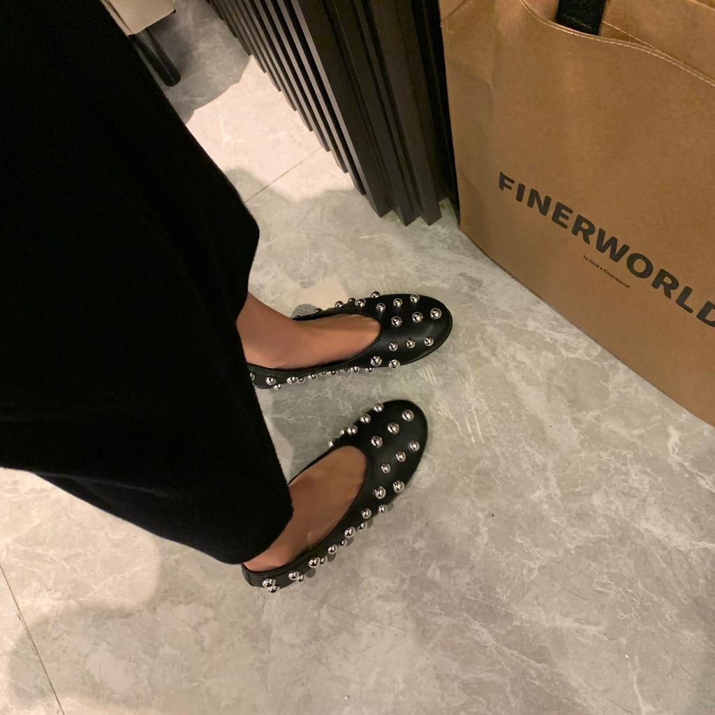 Fashion 2025 New Rivet Round Head Flat Shoes Luxury Black Leather Sandal Ballet Sandals Silver Ball Metal Hollow Mary Jane Shoes 35-42