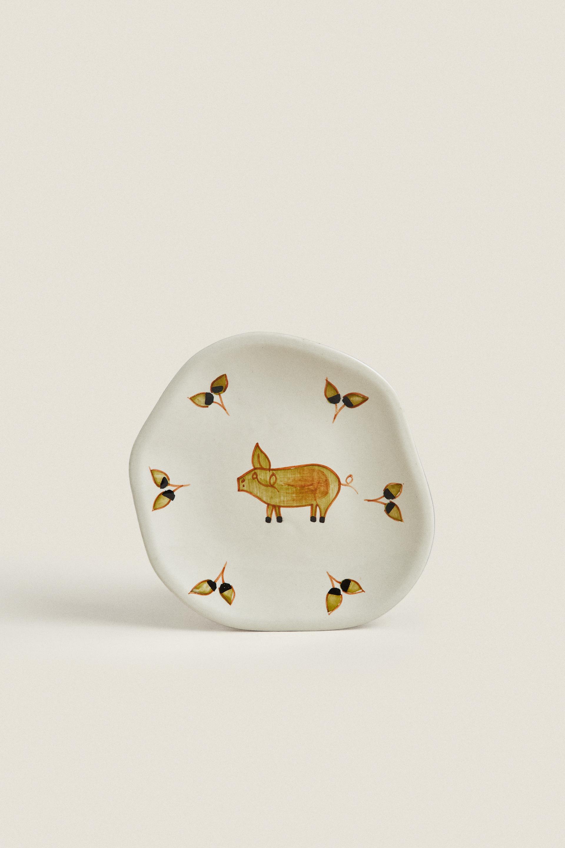 

МАЛЕНЬКАЯ КЕРАМИЧЕСКАЯ ТАРЕЛКА С ЖИВОТНЫМИ