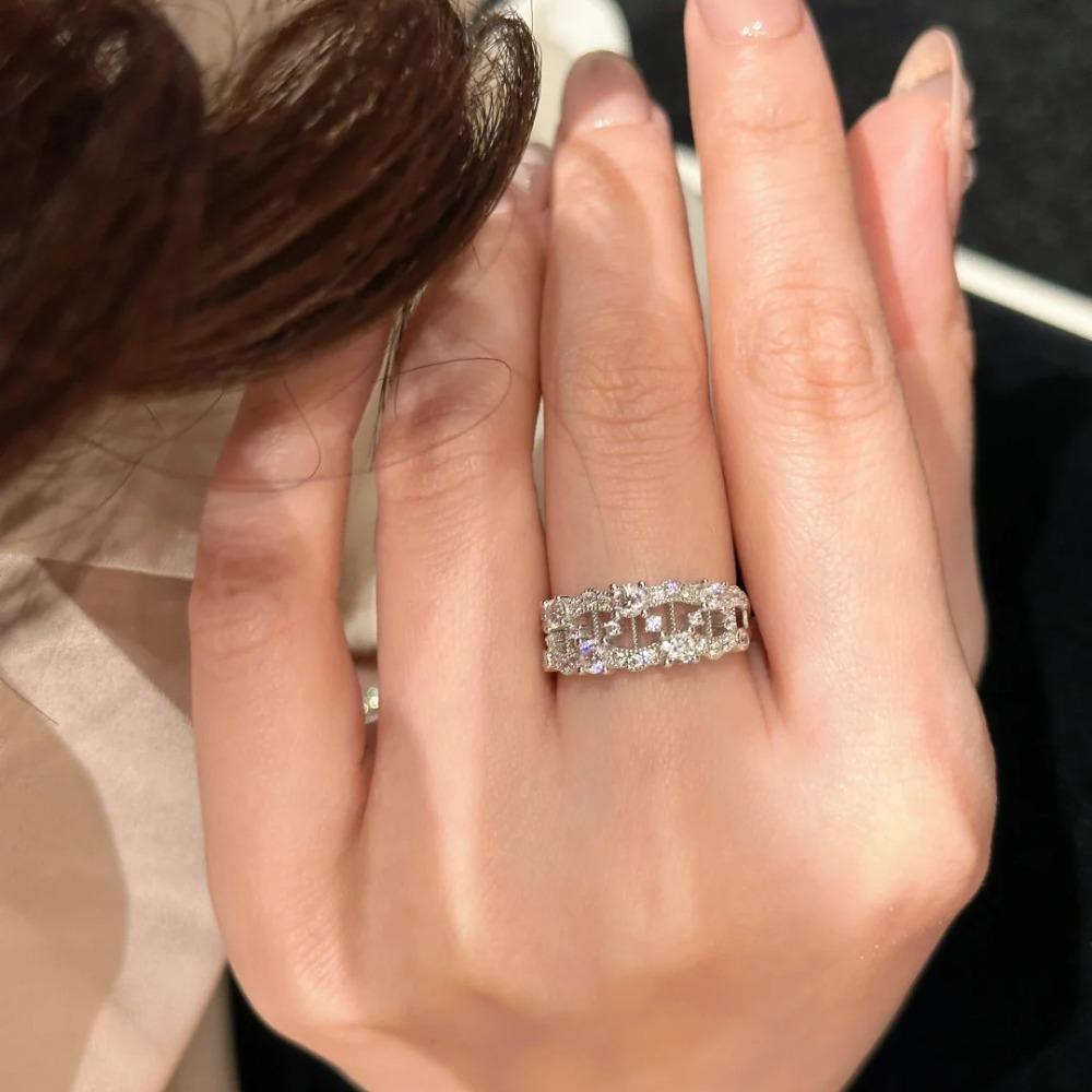 Women Italian Brushed Harp Lace Ring Luxury Stackable Openwork Diamond Ring Simple and Elegant Fashion Jewelry
