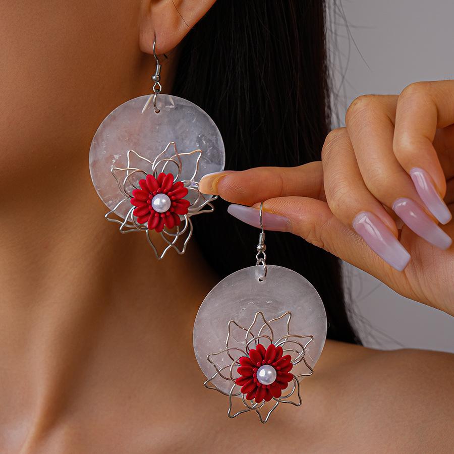 

Модные серьги-подвески для женщин красный