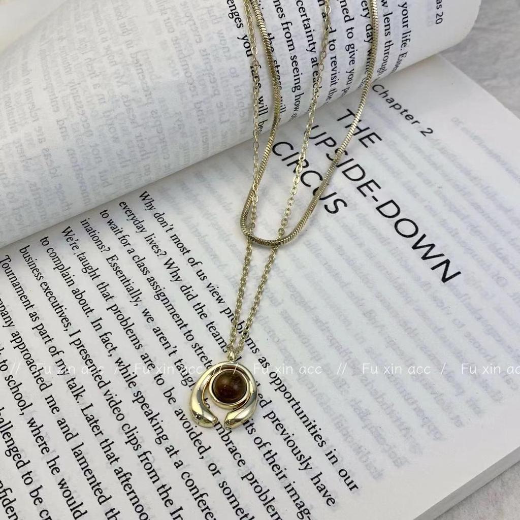 All-Season Double-Layered Abstract Necklace - Popular Lightweight Luxury Clavicle Chain for Women