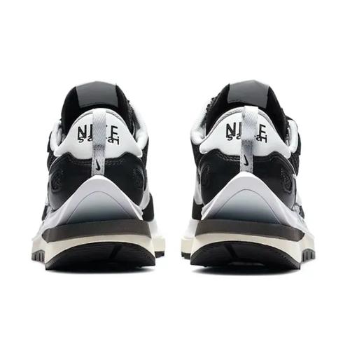 Nike VaporWaffle x Sacai Black White CV1363-001