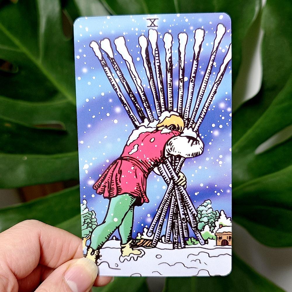 Winter Waite Tarot, 78-teiliges Tarot mit Bildern vor winterlichem Hintergrund, basierend auf dem Rider Tarot des RWS-Systems, 12 x 7 cm