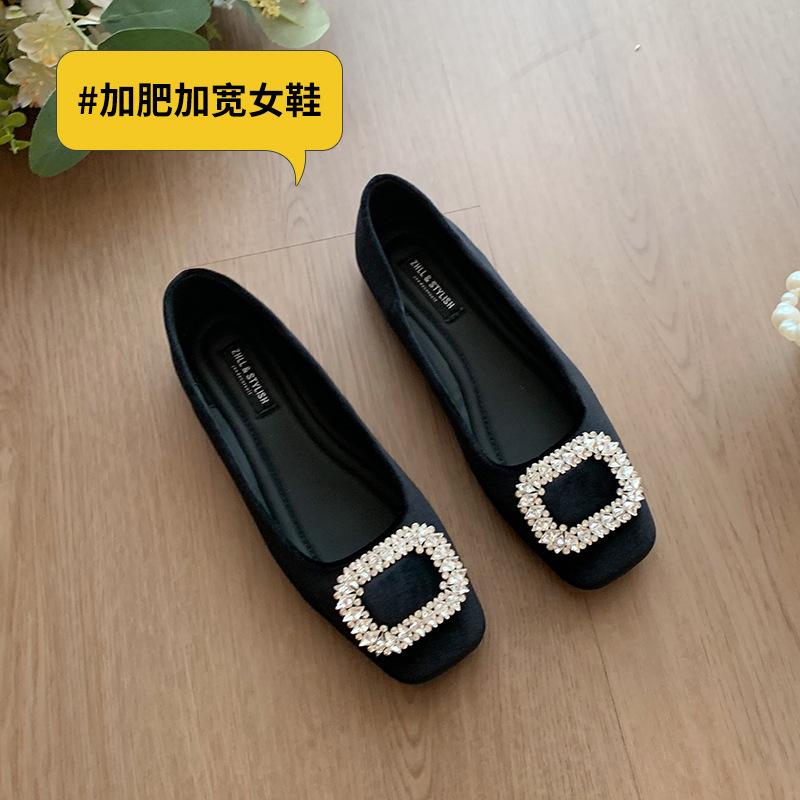 

8-6 Rhinestone square buckle low-heeled single shoes, shallow mouth versatile flat shoes, widened and fattened large-size women s shoes 5 35 чёрный
