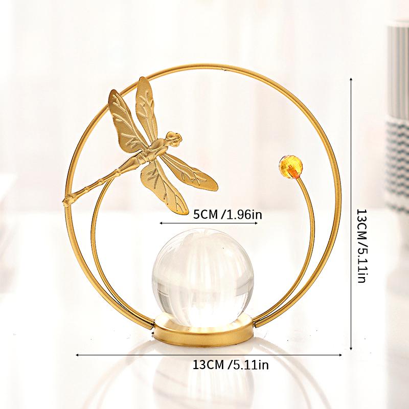 

Хрустальный шар, железный художественный орнамент, бабочка, металлическая статуэтка, книжная полка, настольное украшение, гостиная, камин, шкаф, домашний декор