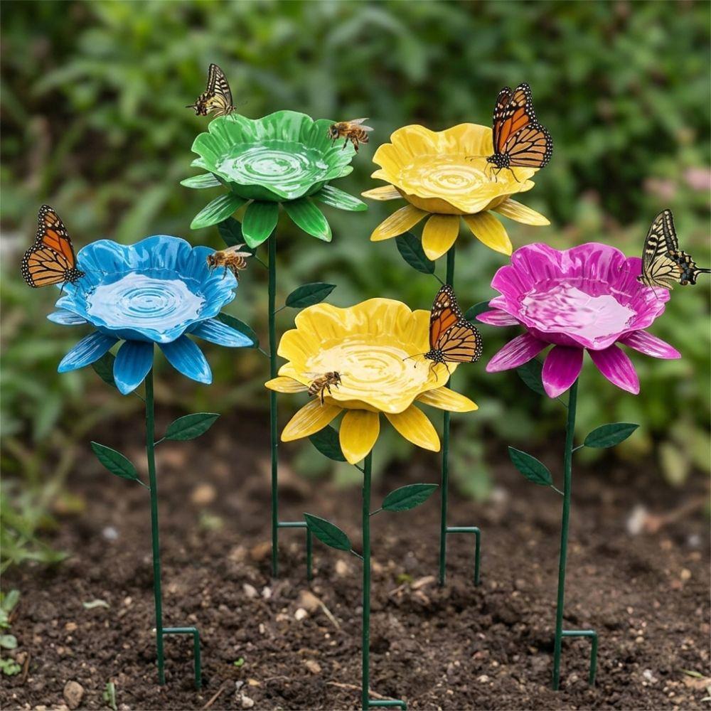 Flower Shape Metal Garden Birdbath Handcrafted Weather Resistant Bird Bath Stake Wavy Curved Petal Rust Resistant