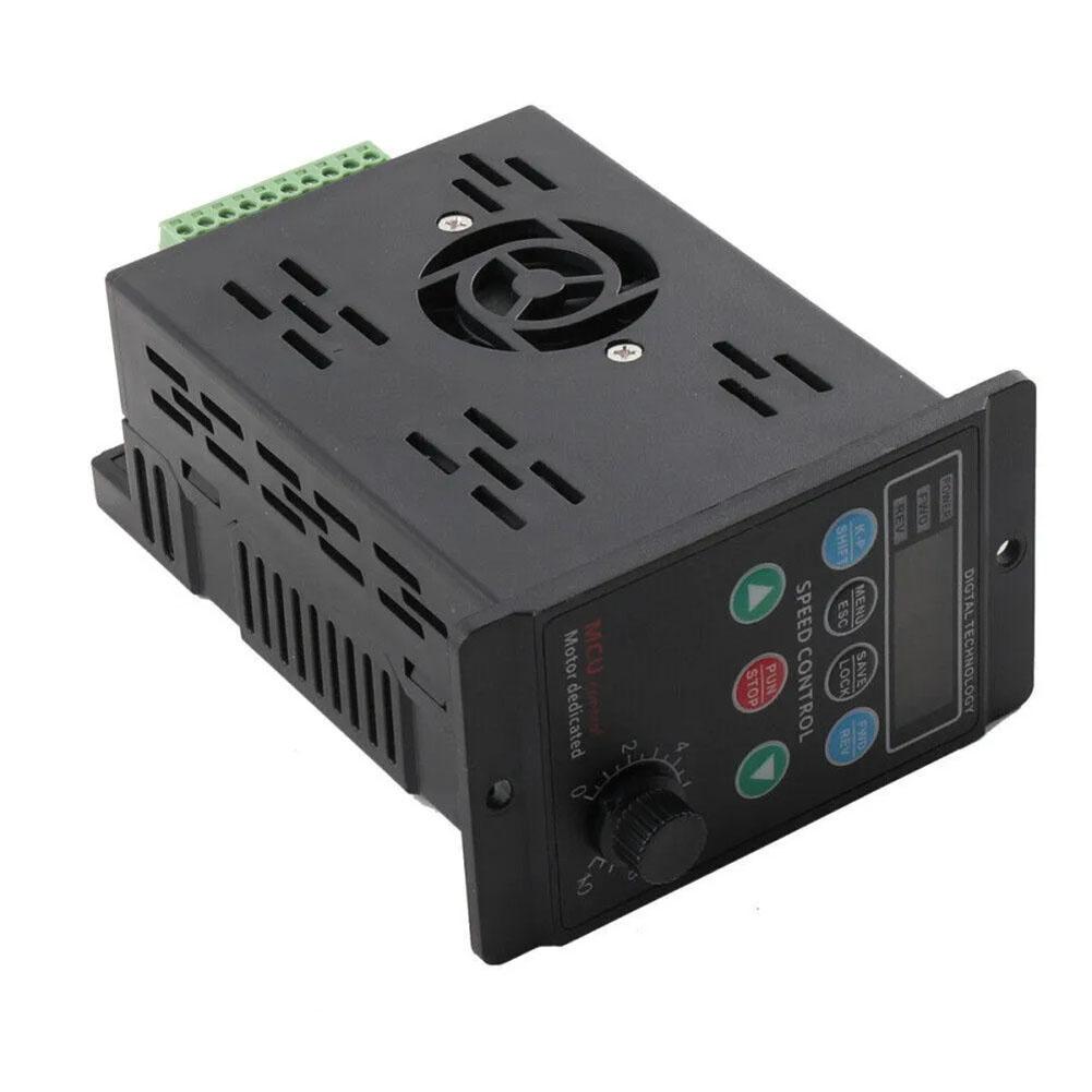 Single to 3 Phase 750W Inverter VFD for 110220V Power Supply with Programmable Function and Built in Communication Port