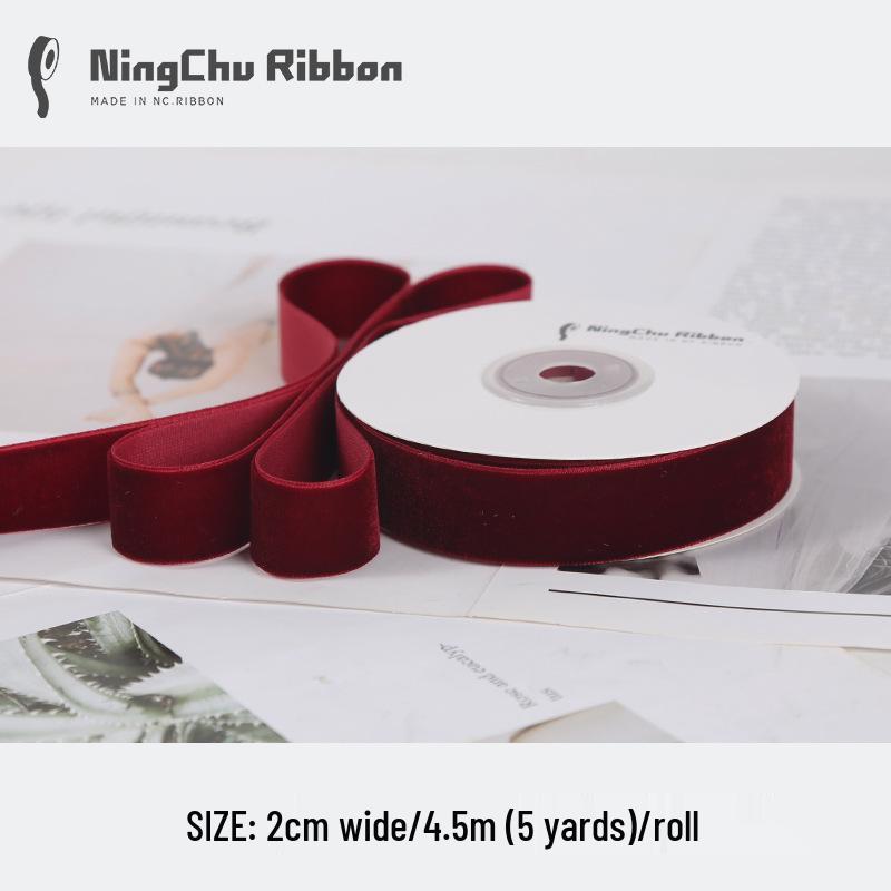 

Бордовая бархатная флокированная лента для изготовления бантов своими руками и упаковки подарков