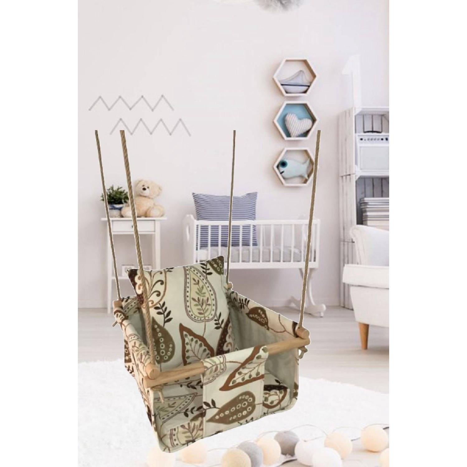 

Child & Baby Swing чистий