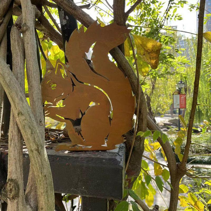 Metal Squirrel Steel Silhouette Metal Squirrel Silhouette Outdoor Decorations Stake Ornament Yard Art Garden Sculpture