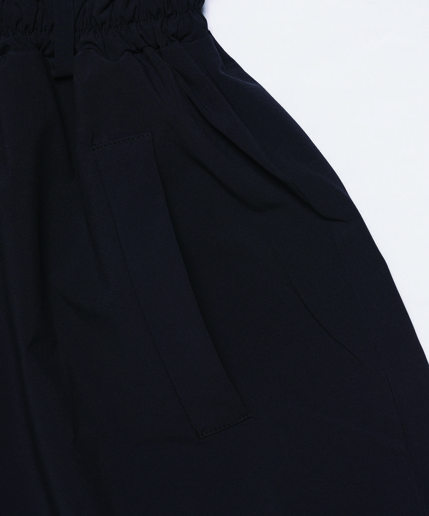 Seukasgolpeu Midtown Field Dress [Black]