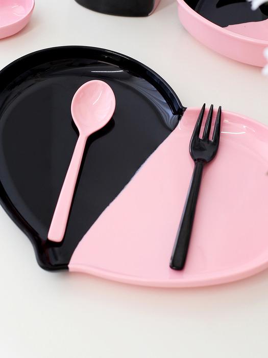 

AWAKEN SENSES Half Heart Cutlery (Pink) Half Heart Cutlery