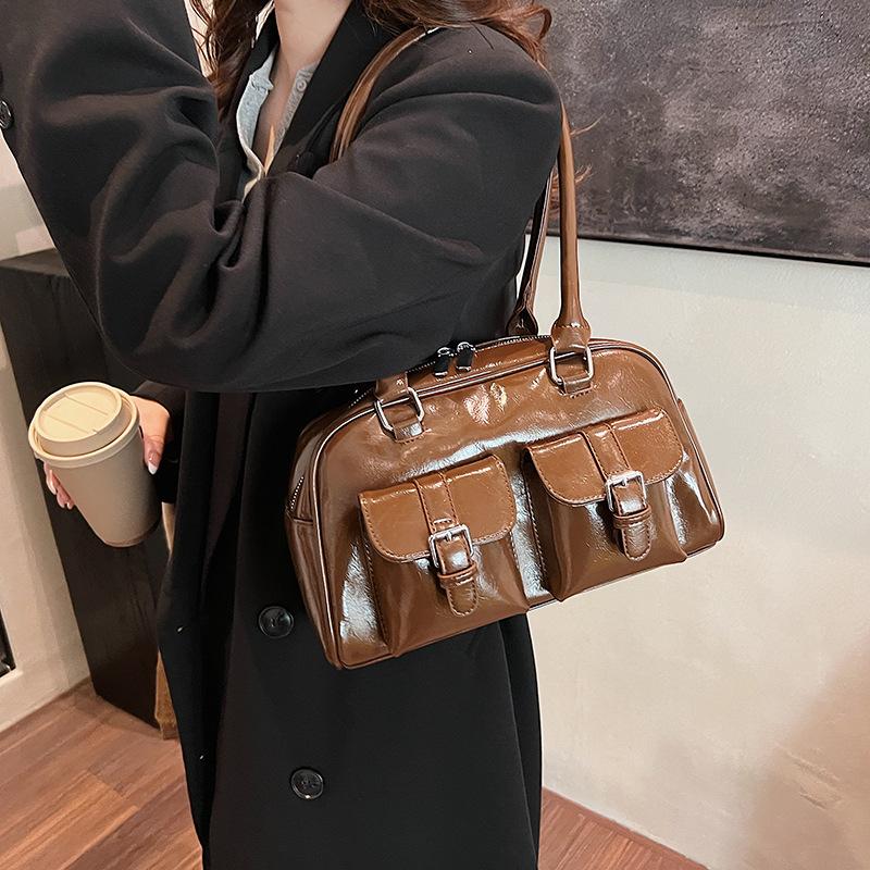 

Винтажная ручная сумка-бостон женская 2025 зима новая большая вместительная сумка для поездок на работу сумка на плечо под мышку 28*10*18