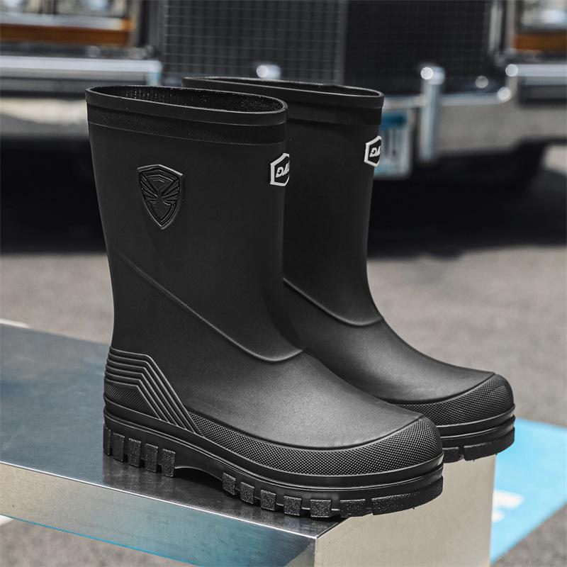 Closed Rain Shoes Men's Medium Tube Non-slip Water Shoes Outdoor Thick-soled Warm Water Shoes Fishing Work Rubber Shoes