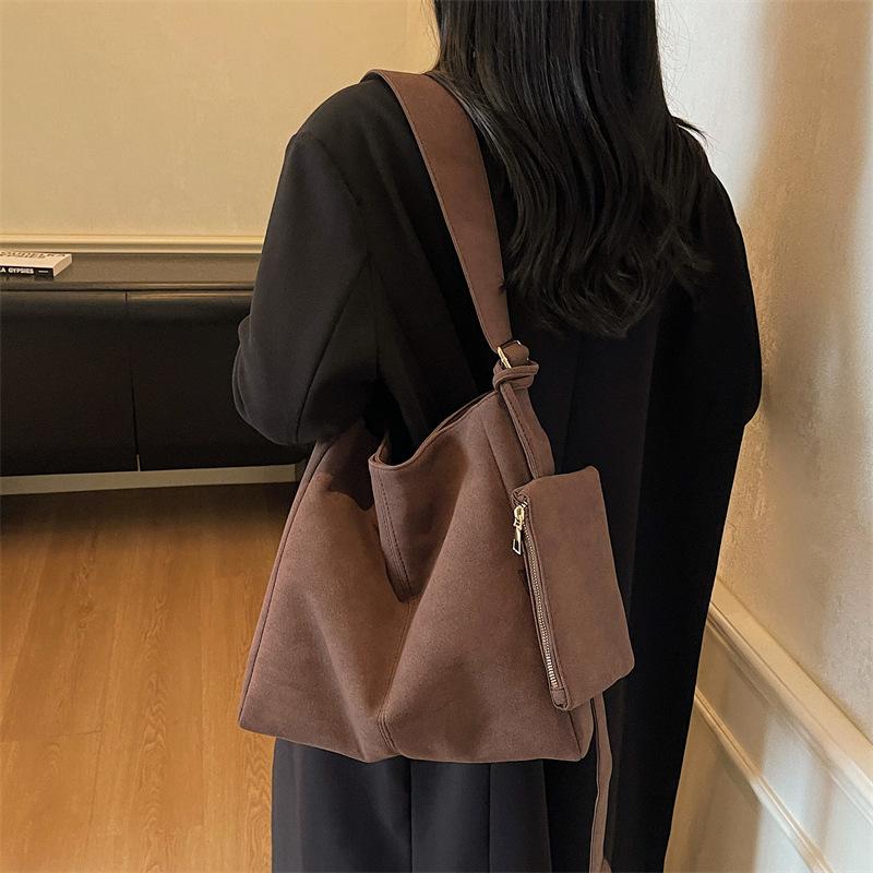 2025 New Suede Bag Women's High-end Maillard Shoulder Bag Large-capacity Tote Bag Versatile Messenger Bag