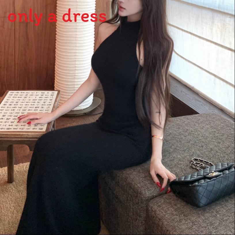 Plain Polyester Sleeveless Knit Dress With High Waist For Business And Casual Looks