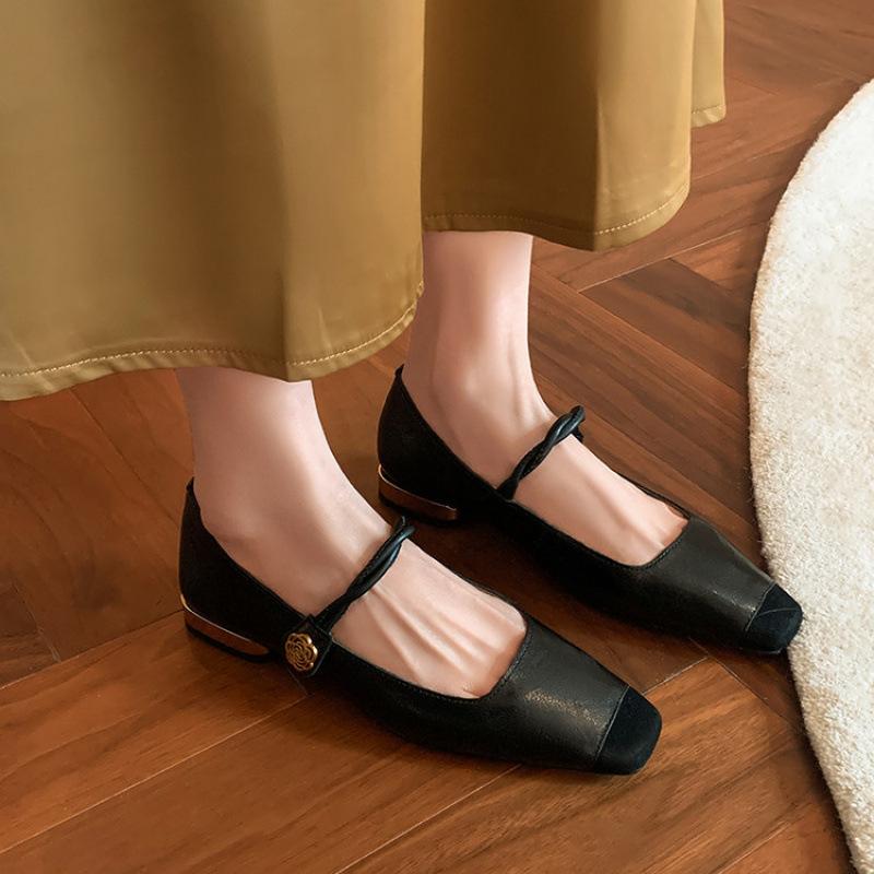 

New women s square head small leather shoes low heel sheepskin women s shoes low top solid color leather large size shoes non-slip four-season sin 40 чёрный