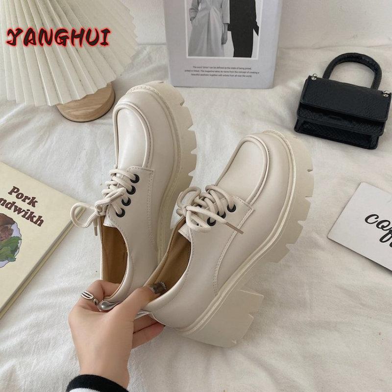 2024 Ny Lolita-uniform Små skinnsko Damesko Tyk såle Snøring College Engelsk Casual Sko Zapatillas De Mujer Mote
