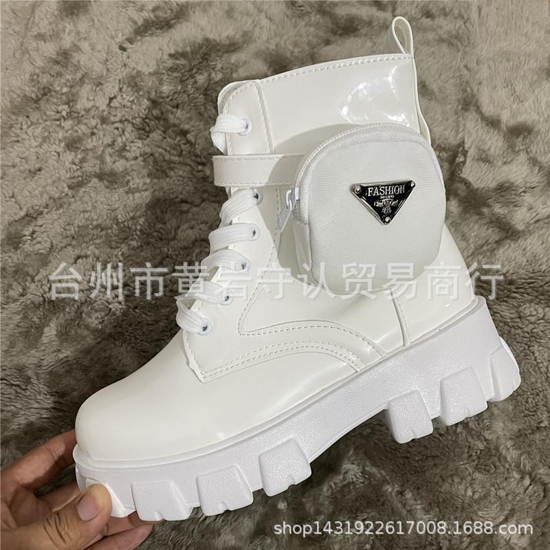 2026 autumn and winter new patent leather pocket boots thick-soled muffin locomotive Martin boots women's British style large size lace-up short boots