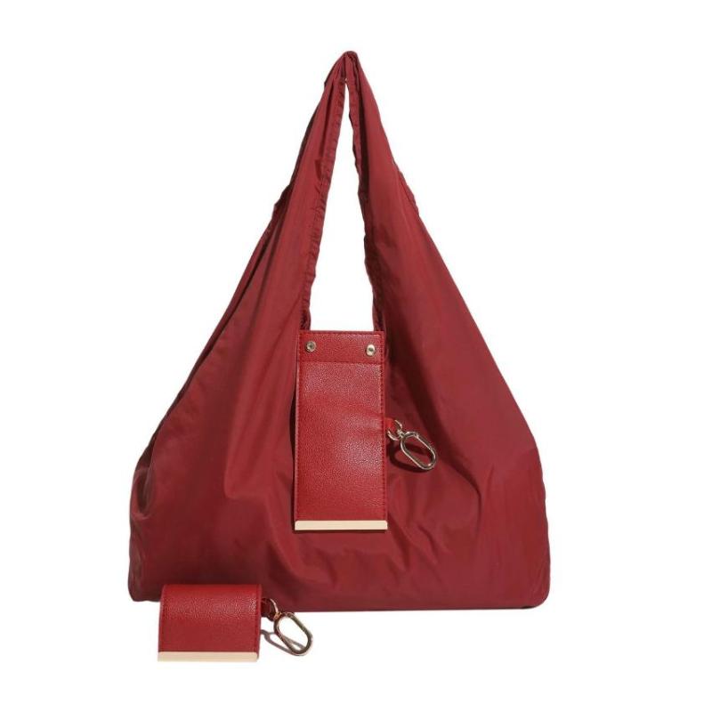 Quhgahfa Reusable Mini Keychain Tote Bag Large Capacity Eco-Friendly Foldable Shopping Bag Key Ring Lightweight Expandable Reusable Bag red