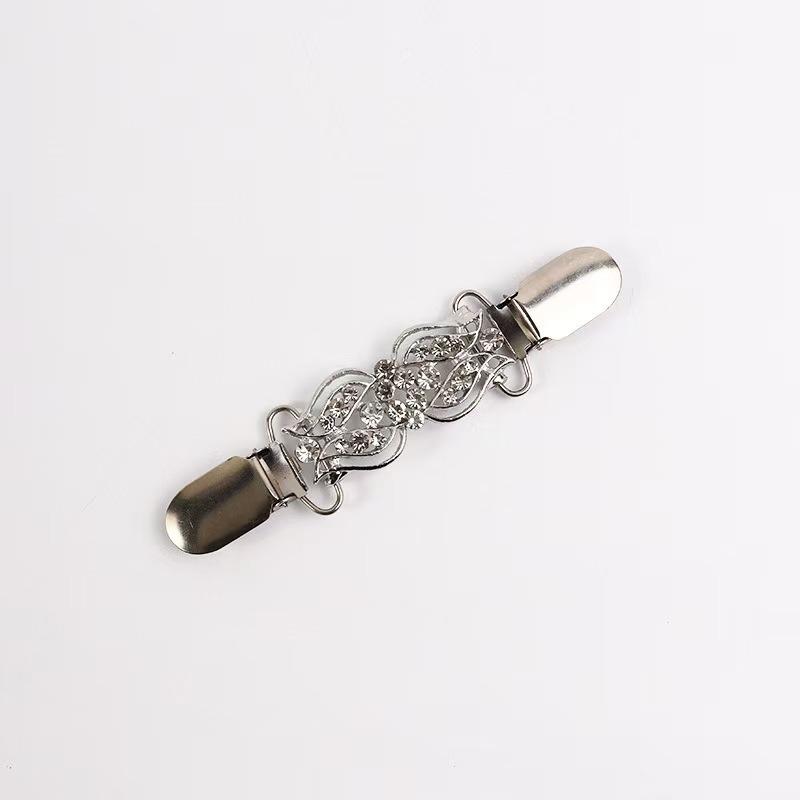 Vintage Hollow Flower Collar Clip Shawl Connection Buckle Women's Sweater Clip Lace Geometric Vintage Hollow Flower