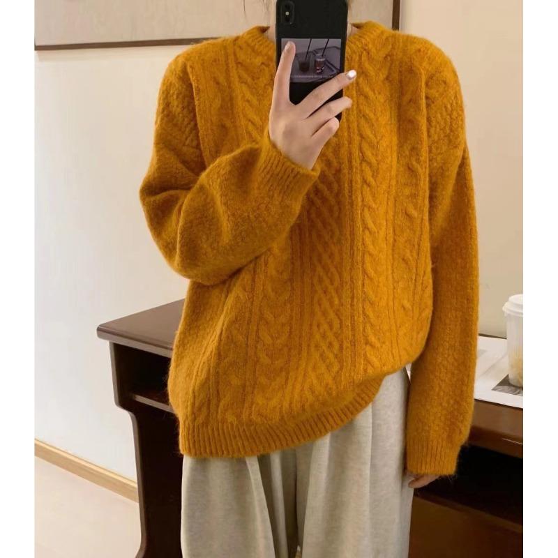 Crew Neck Retro Twisted Sweater Women's Autumn and Winter New Solid Color Lazy Wind Loose Thick Pullover Bottoming Knitted Sweater