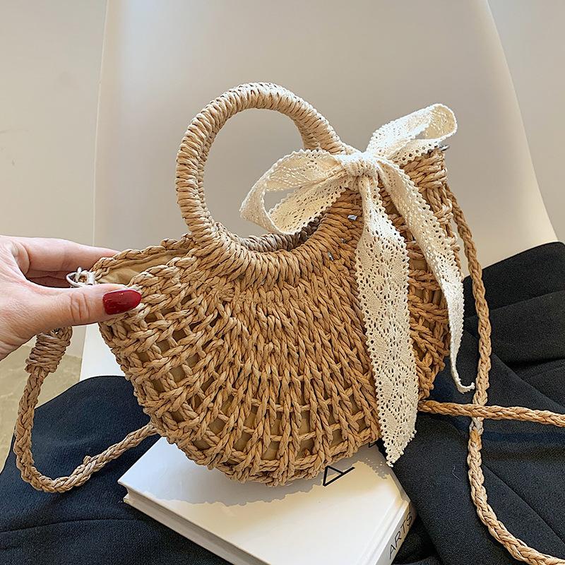 Straw bag women's niche 2025 new shoulder messenger women's bag versatile autumn and winter beach bag portable vegetable basket bag