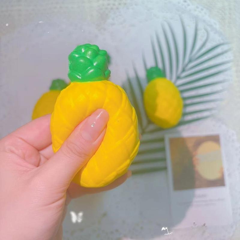 Non-toxic Soft Simulated Pineapple Squishy Toy Slow Rebound Squeeze Stress Relief Toy for Office Desk Decor