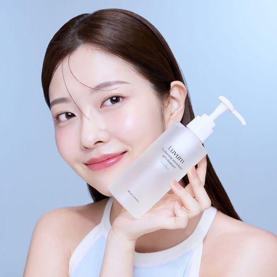 Luvum Bamboo Hyaluronic Acid Moisture Gel Cleanser 200ml