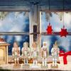 Stylish Nutcrackers Display Ornament Unique Wood Nutcrackers Desk Decoration with Gold and Silver Highlight for Party