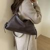 Large-capacity bag women's 2025 new trendy light luxury niche high-end single shoulder underarm bag Maillard messenger bag